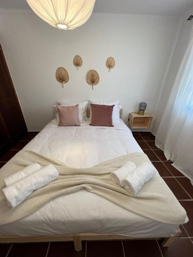 פראייה דה לורינייה Coast Beach Apartment - Praia Da Areia Branca מראה חיצוני תמונה