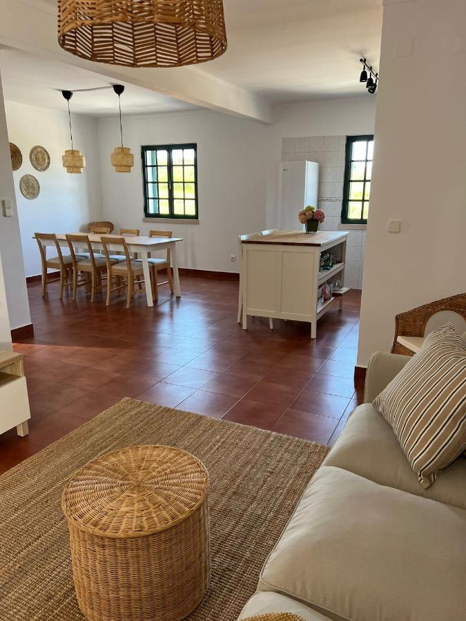 פראייה דה לורינייה Coast Beach Apartment - Praia Da Areia Branca מראה חיצוני תמונה