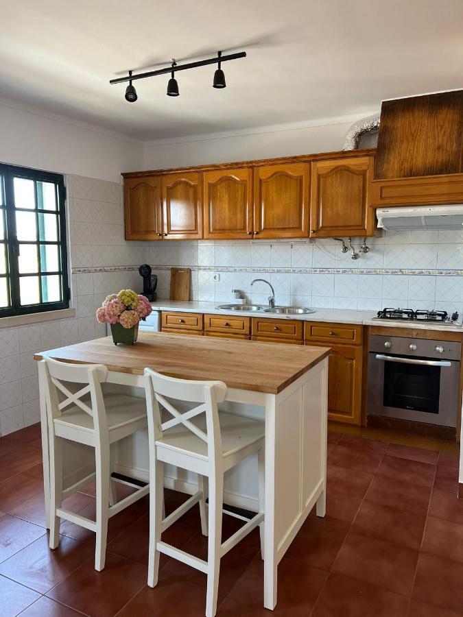 פראייה דה לורינייה Coast Beach Apartment - Praia Da Areia Branca מראה חיצוני תמונה