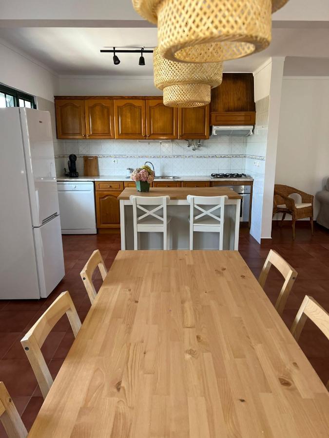 פראייה דה לורינייה Coast Beach Apartment - Praia Da Areia Branca מראה חיצוני תמונה